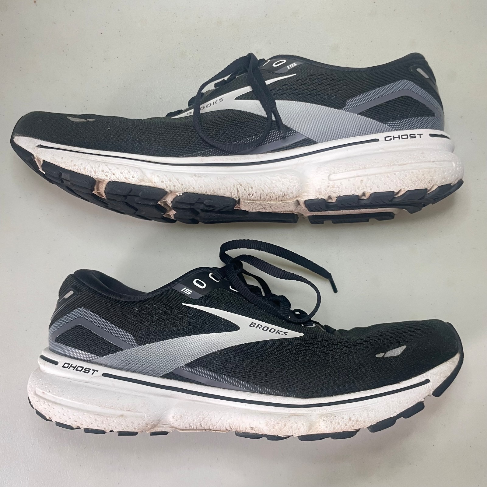 Brooks Ghost 15 1203801b012 Athletic Sneaker Women's 10.5b Black Mesh Training